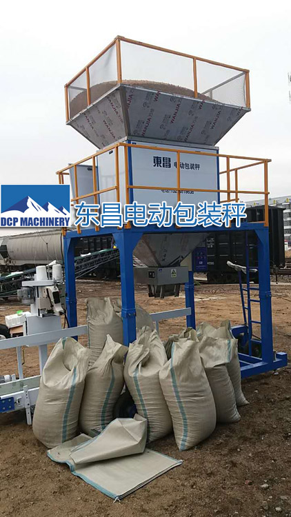遼寧玉米大豆灌包裝袋機(jī)電動 遼寧玉米大豆灌包裝袋機(jī)電動